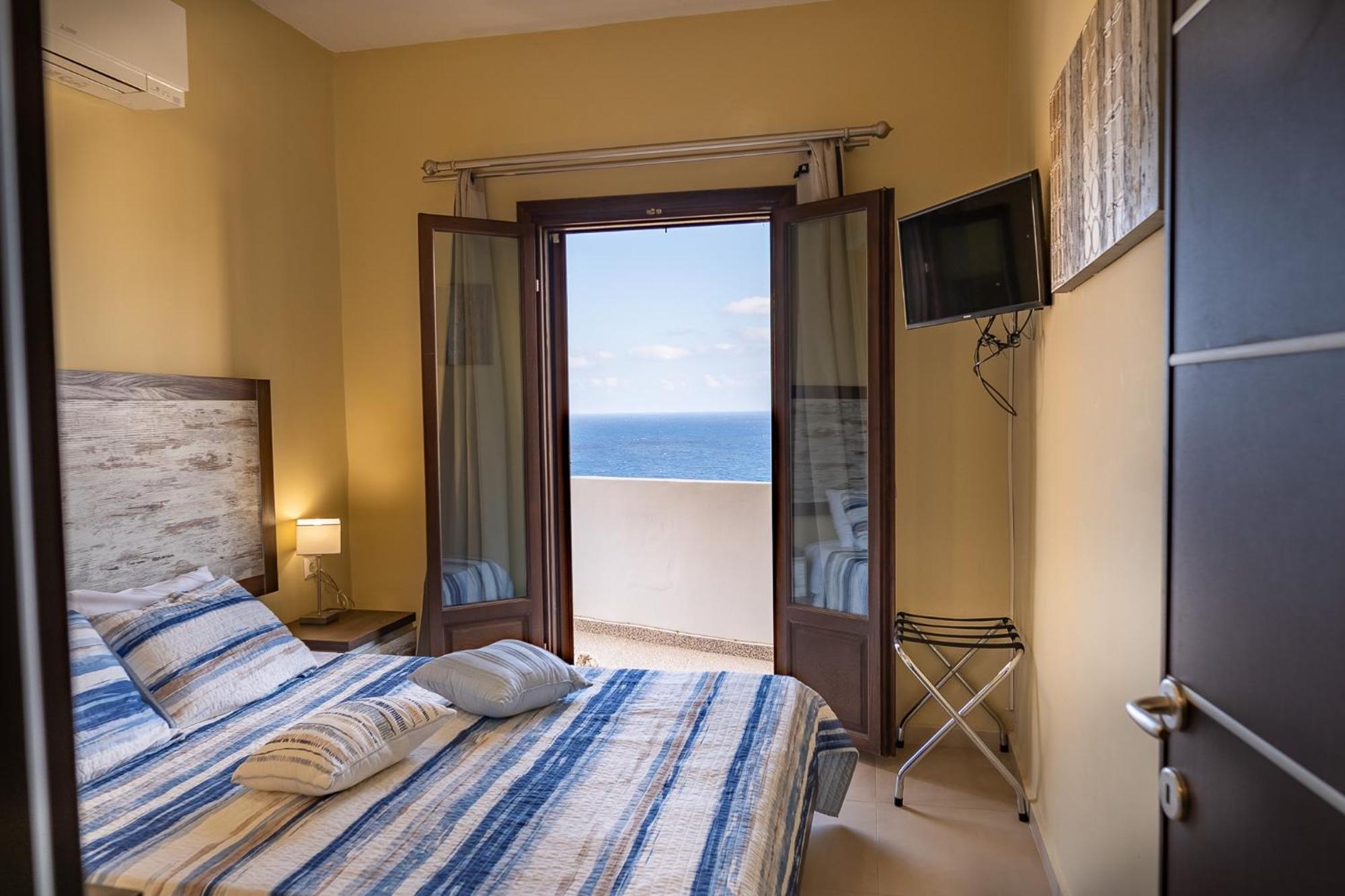Theoxenia Kasos Luxury Apartments Panagia  Eksteriør billede