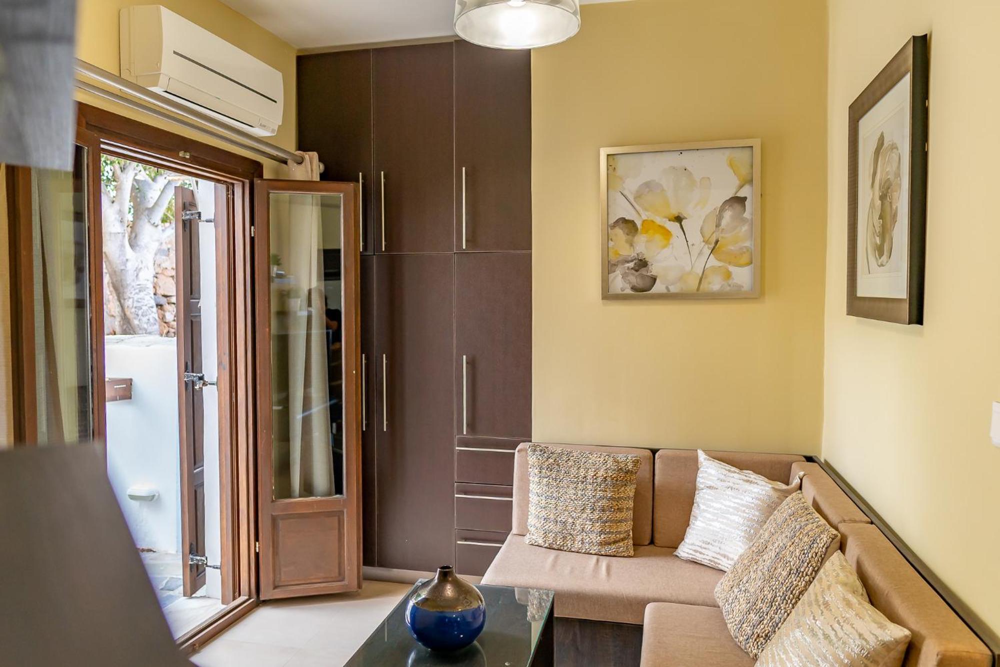 Theoxenia Kasos Luxury Apartments Panagia  Eksteriør billede